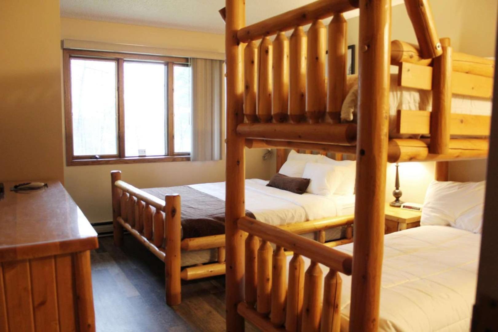 Pine Mountain Resort Айрон-Маунтин Экстерьер фото