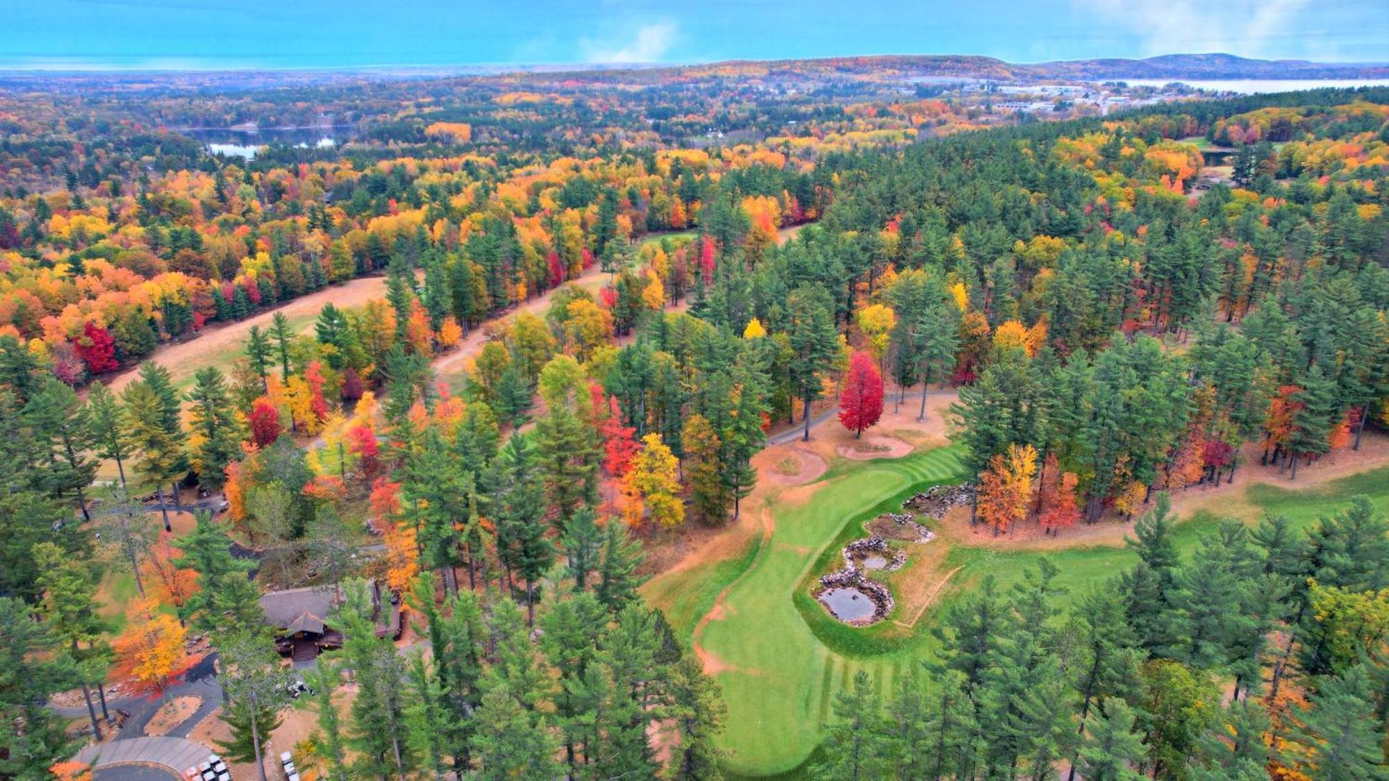 Pine Mountain Resort Айрон-Маунтин Экстерьер фото